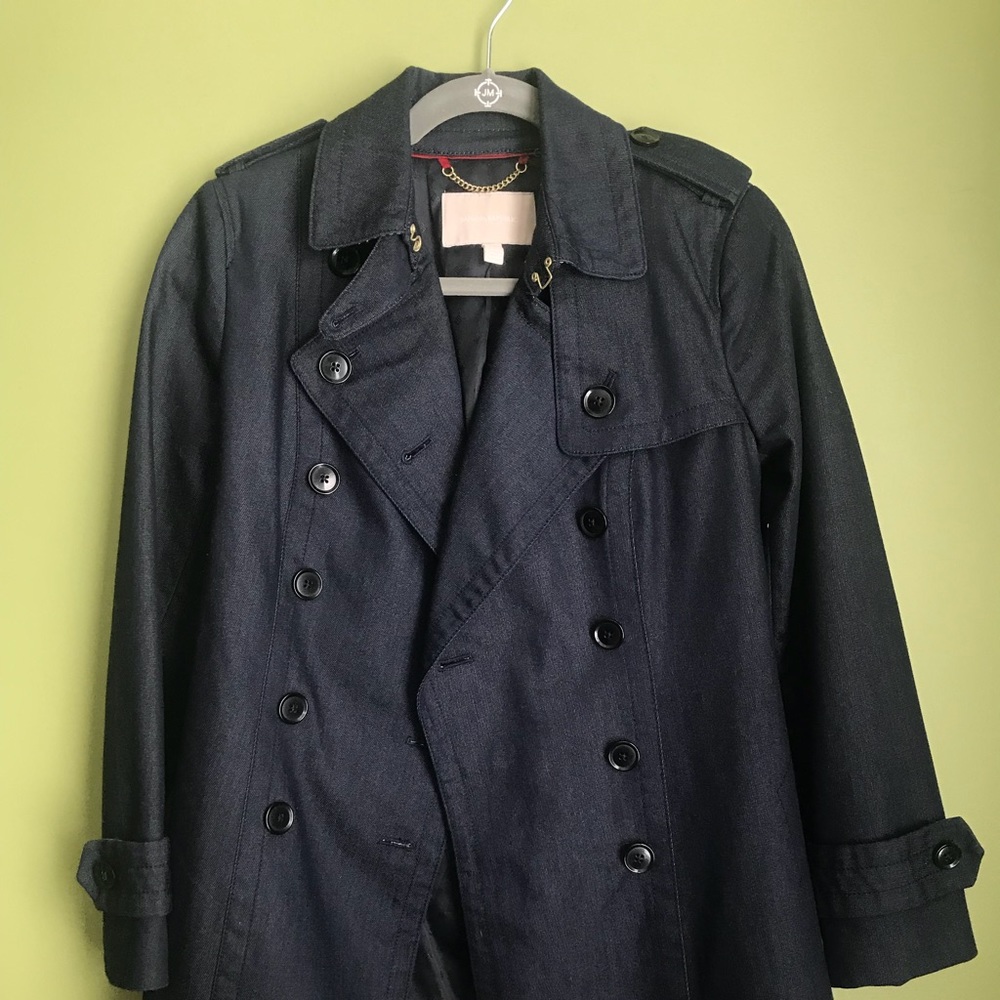 Women’s Banana Republic Trench Coat